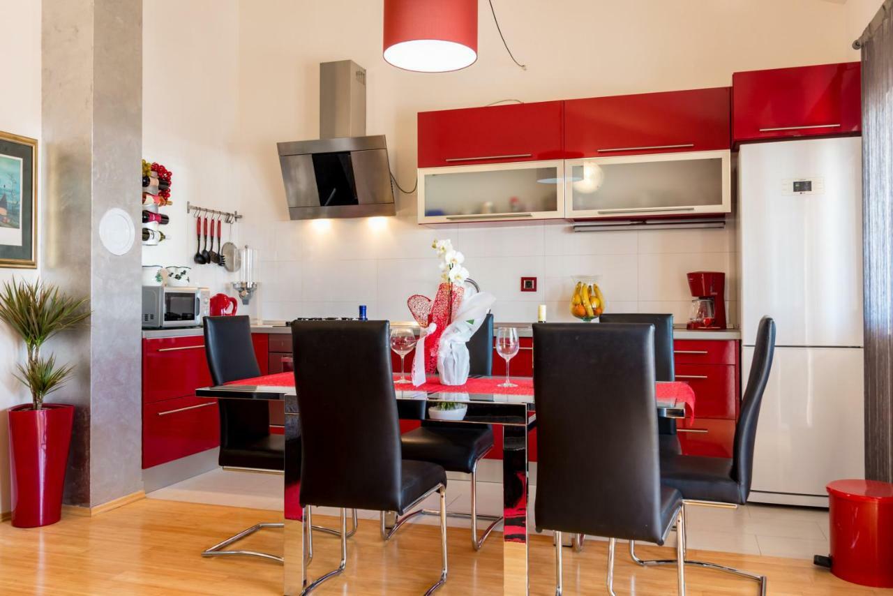 PUY Apartment Ina מראה חיצוני תמונה